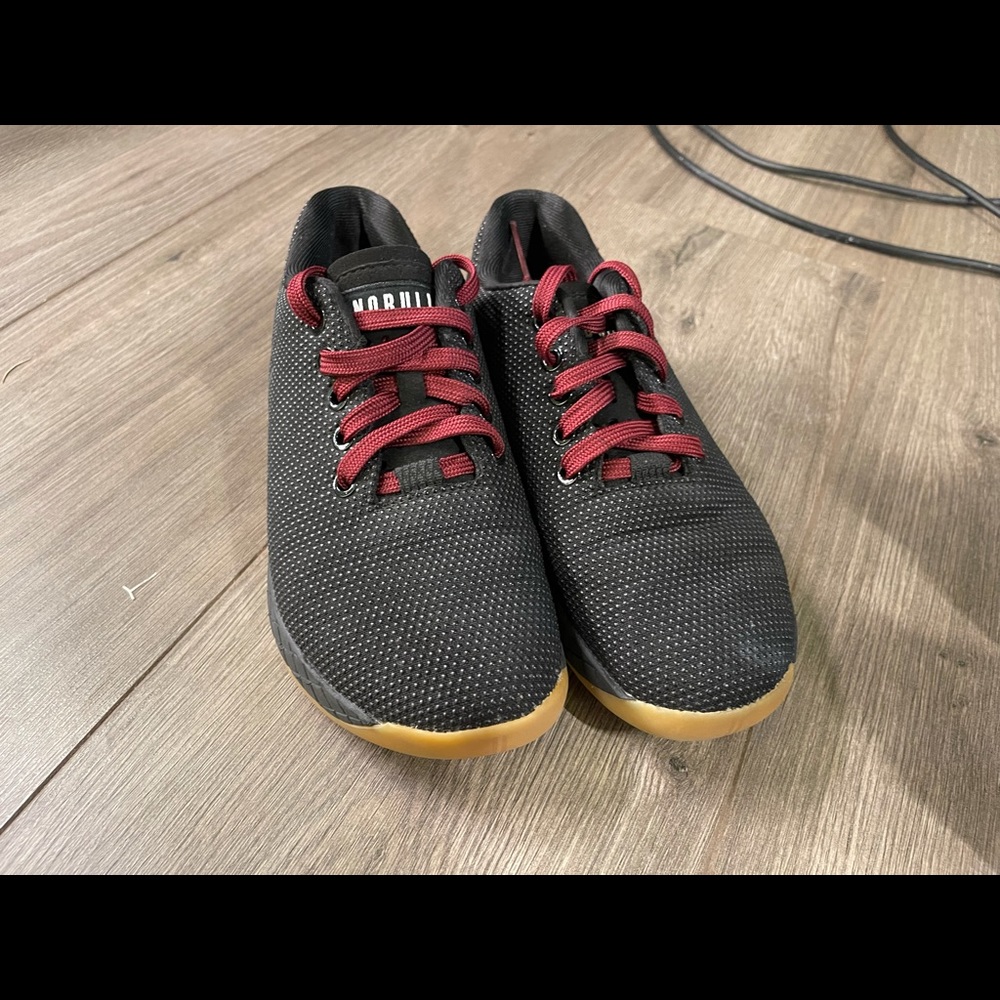 Black Nobull trainers size 7 women’s